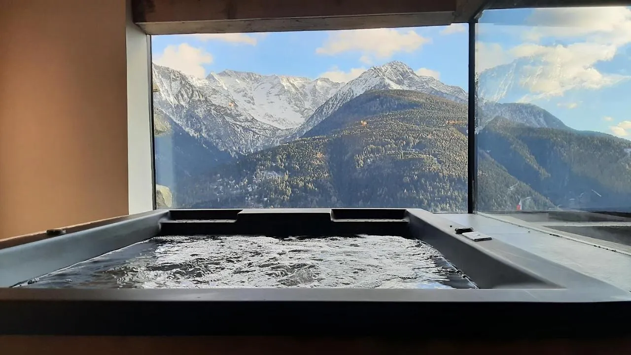 Chalet Cormignano Suite Bagno Turco E Spa Privata 0*, Vezza dʼOglio